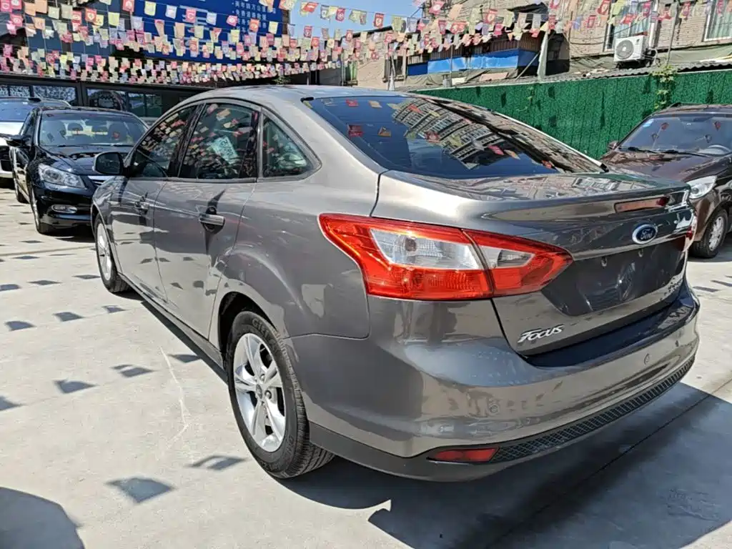 Focus Sedan 1.6 L Auto Style