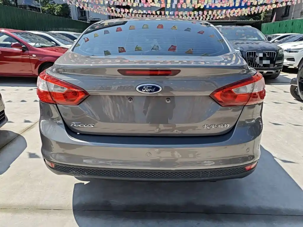 Focus Sedan 1.6 L Auto Style