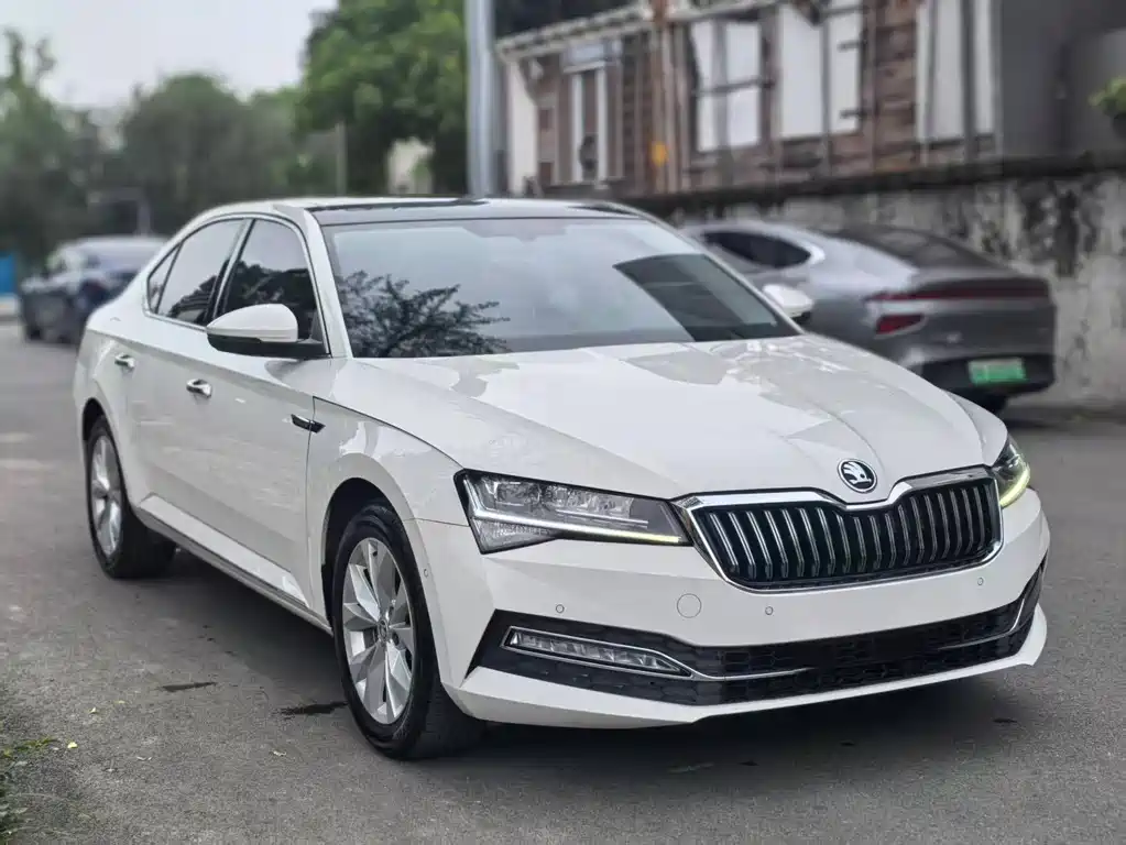 Superb TSI280 DSG Comfort