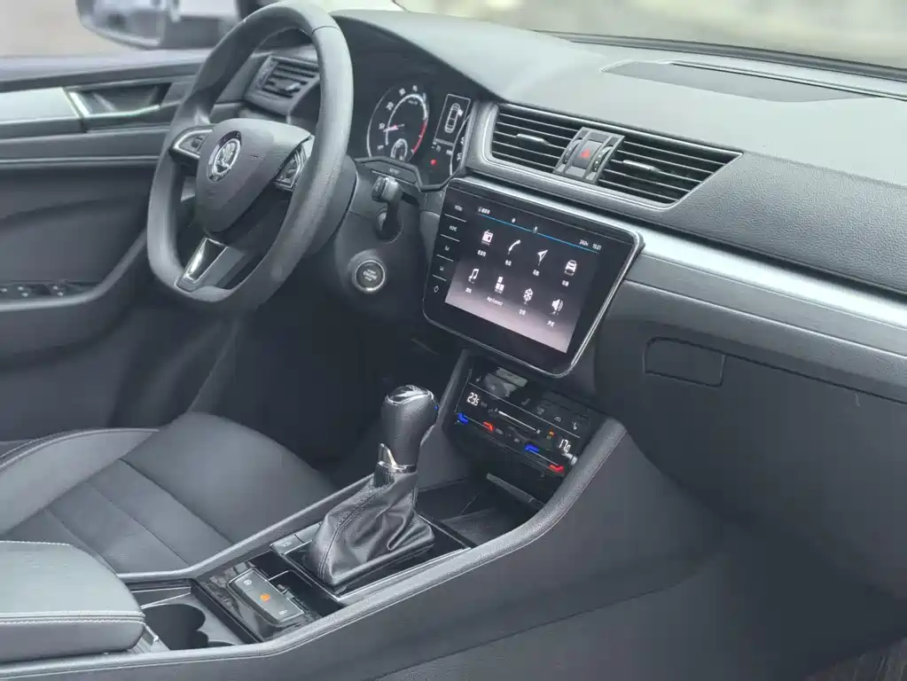 Superb TSI280 DSG Comfort