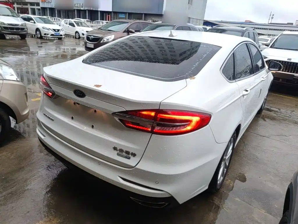 Mondeo EcoBoost 200 Fashion