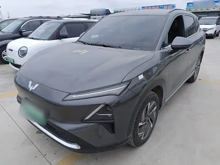 Wuling Starlight S 五菱星光S 2024款 60 km 进阶型