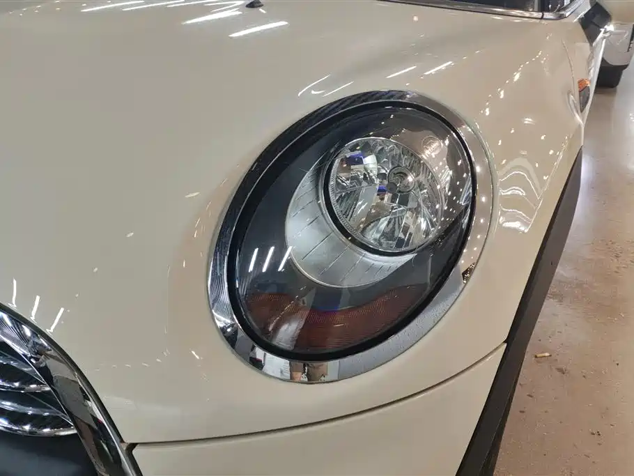 MINI 1.2 T ONE Pioneer