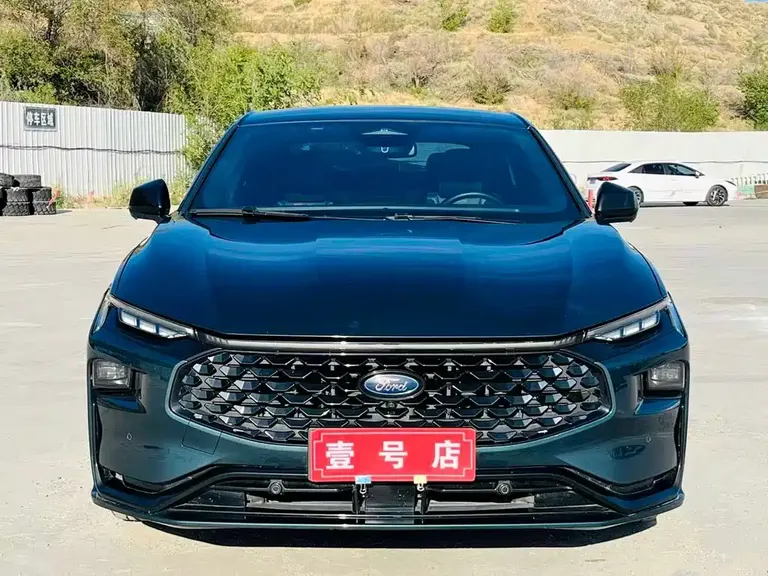 Ford Mondeo 1.5 T E- Hybrid ST-Line