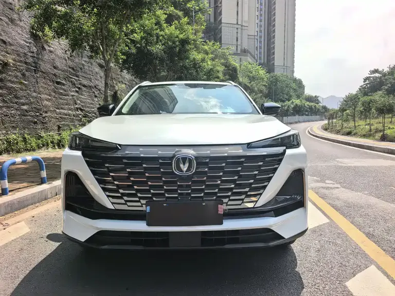 Changan CS55 PLUS 2 nd Gen 1.5 T DCT Distinguished