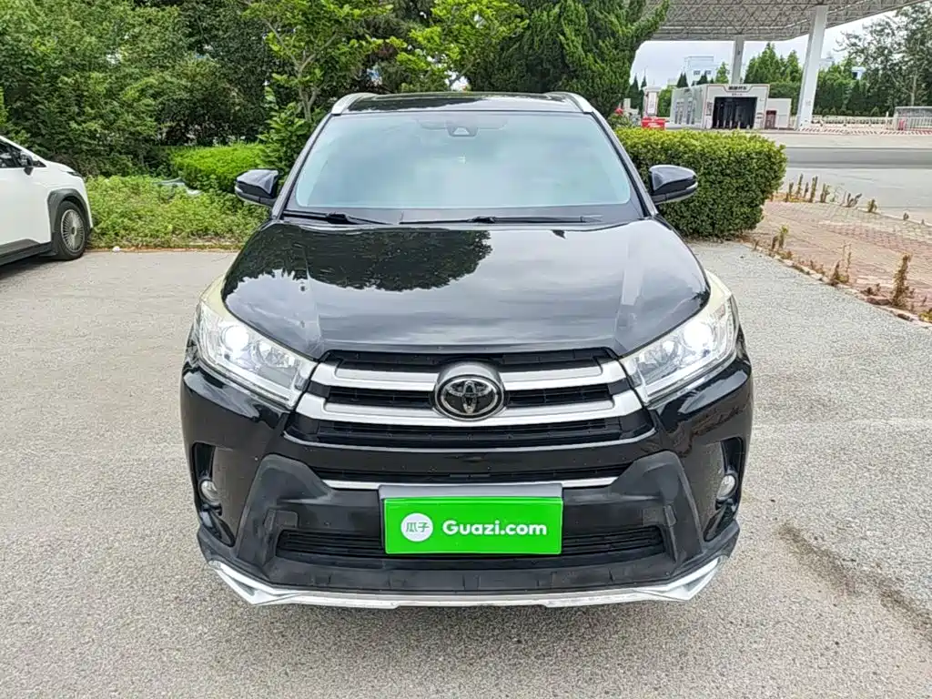 Highlander 2.0 T 2 WD Luxury 7-seat CN-VI