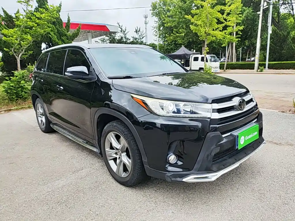 Highlander 2.0 T 2 WD Luxury 7-seat CN-VI