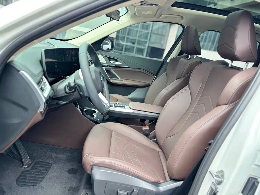 BMW X1 sDrive25 Li X Design Package
