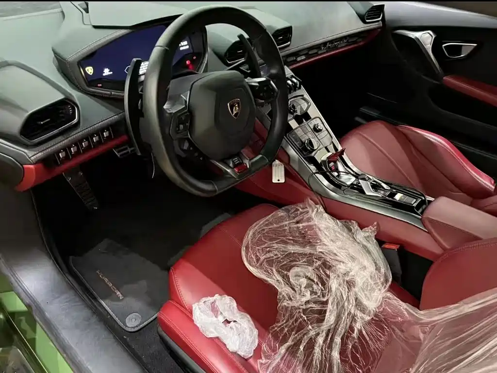 Huracán Huracán RWD Coupe