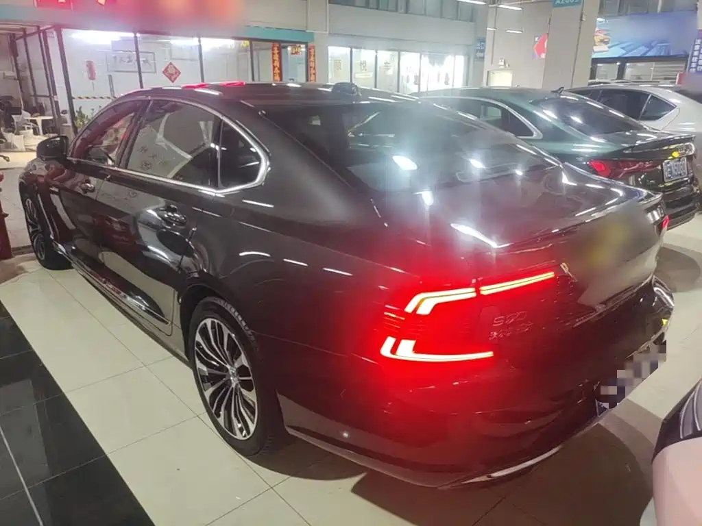 Volvo S90 B5 Smart Ease Luxury