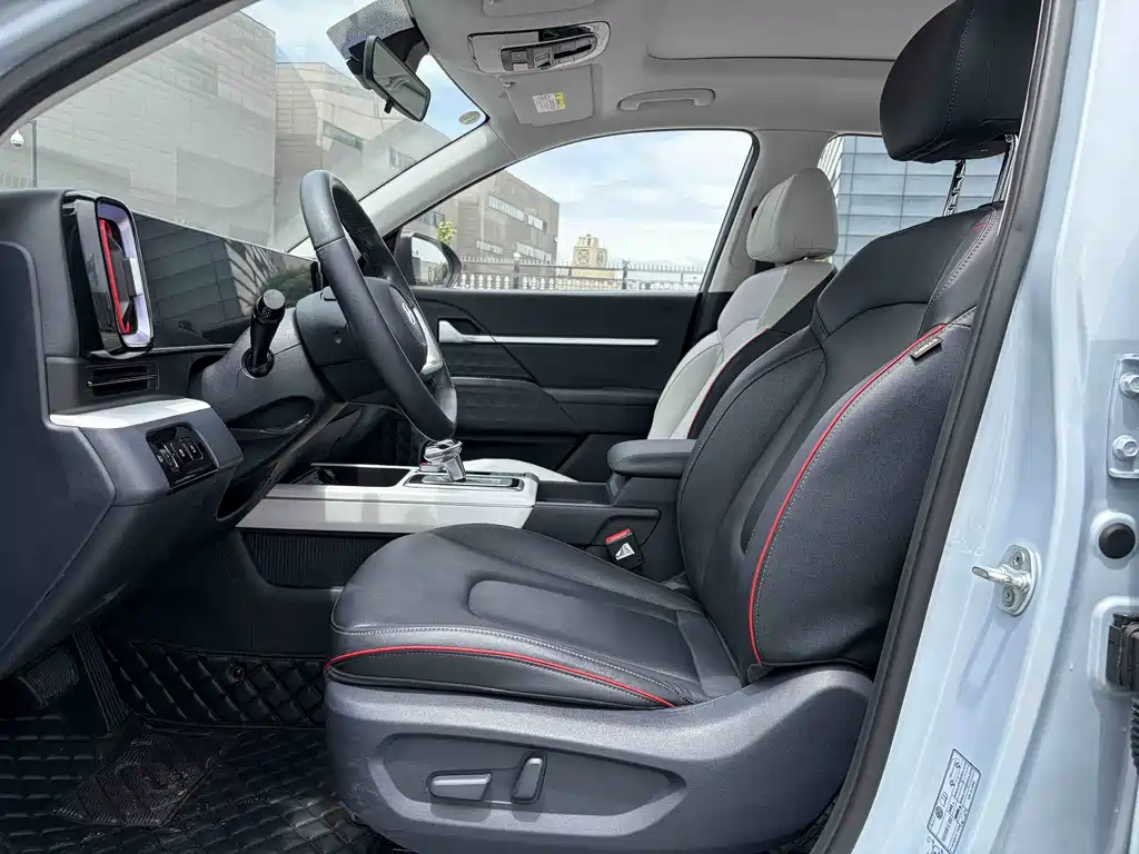 Hyundai ix35 北京现代ix35 2023款 沐飒 2.0 L 旗舰版TOP