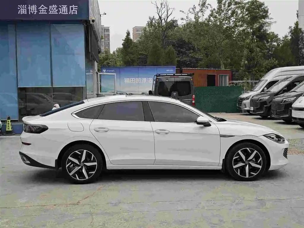 Lamando Lamando L 280 TSI DSG Spicy Cool