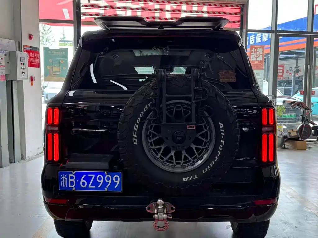 Tank 500 3.0 T Sport Realm 5-seat