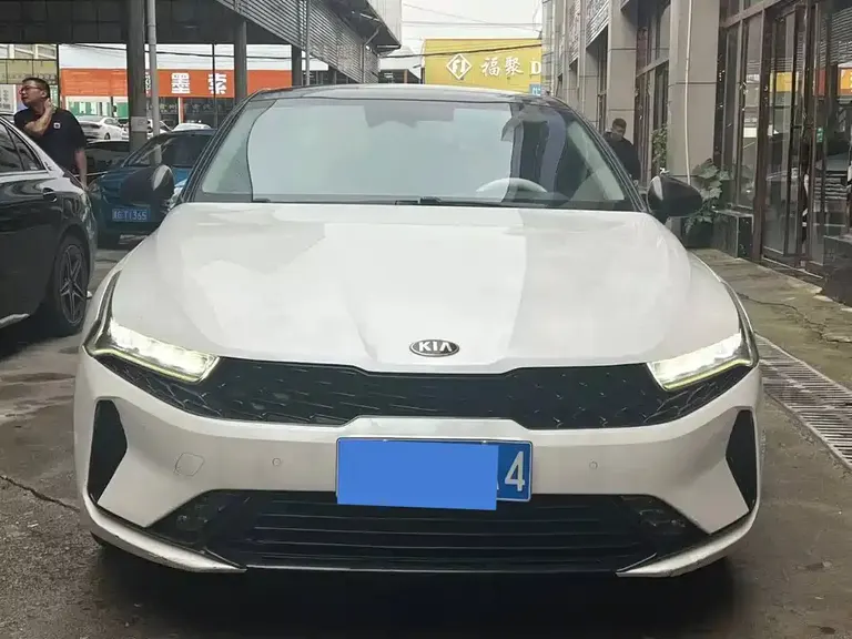 Kia K5 270 T CVVD Luxury