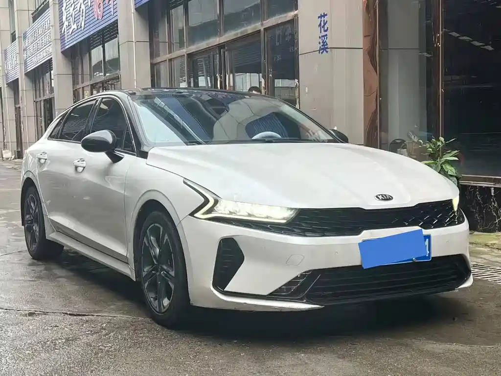 Kia K5 270 T CVVD Luxury
