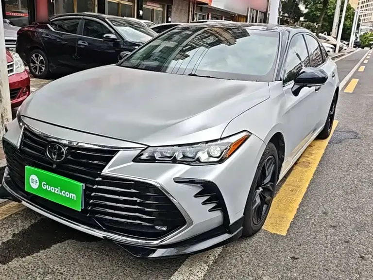 Toyota Avalon 2.0 L Luxury CN-VI
