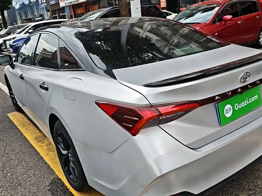 Avalon 2.0 L Luxury CN-VI