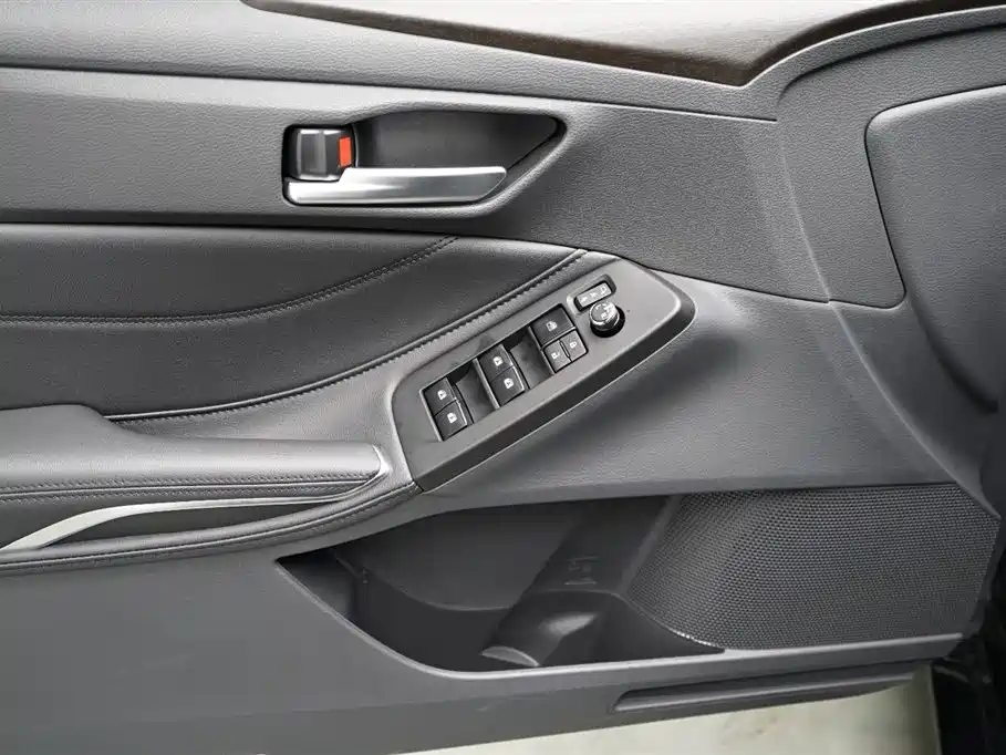 Avalon 2.0 L Luxury