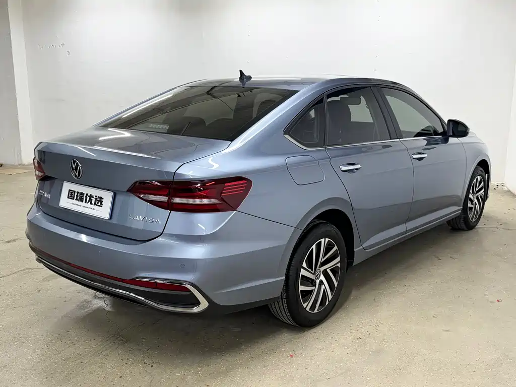 Lavida Facelift 1.5 L Auto Starry Sky 5 Million