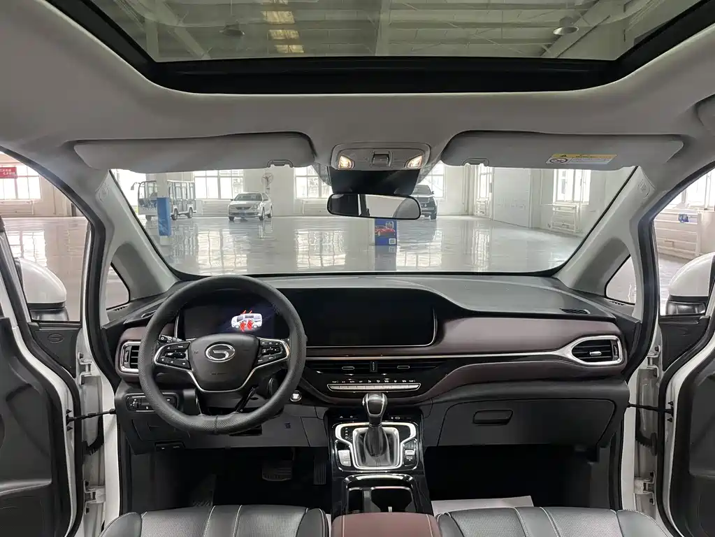 GAC Trumpchi M6 PRO 270 T DCT Premium