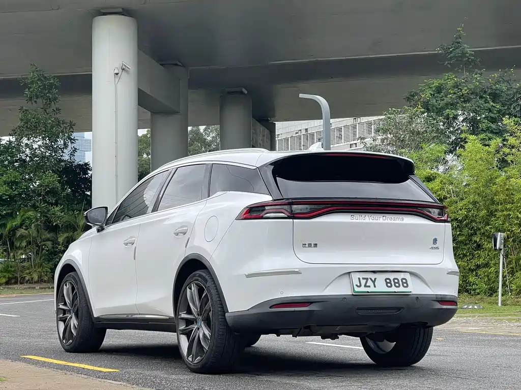 Tang NEV DM 2.0 T Full-time 4 WD Connected Pioneer Leading 7-seat CN-V