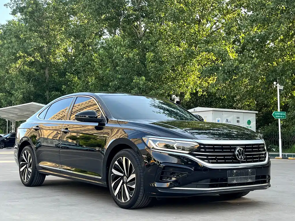 Passat 330 TSI Luxury