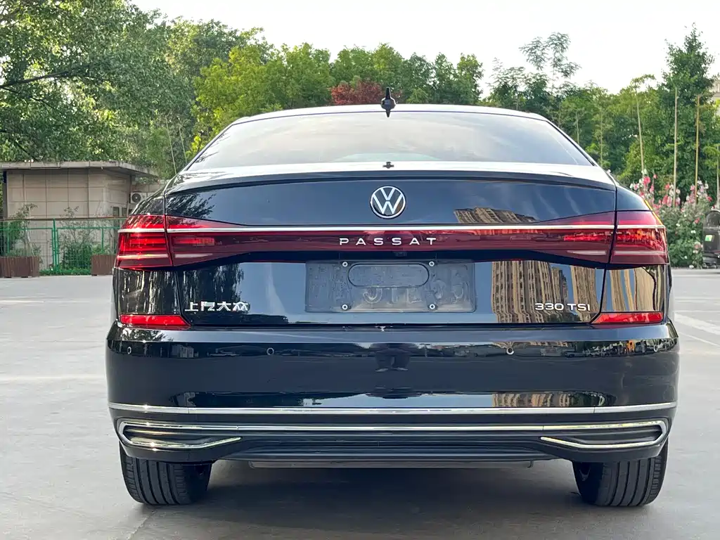 Passat 330 TSI Luxury