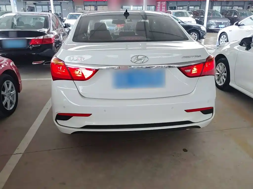 Mistra 1.8 L Auto Intelligent GLS CN-V