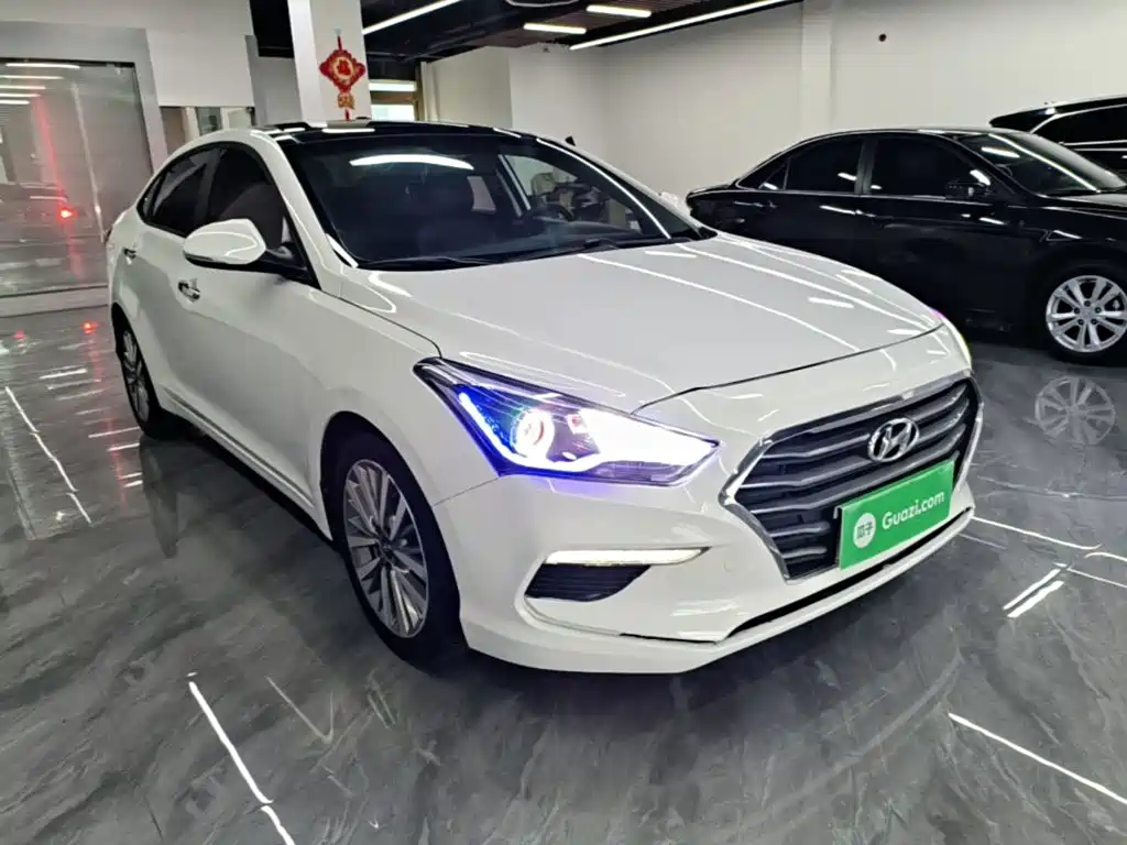 Mistra 1.8 L Auto Intelligent GLS CN-V