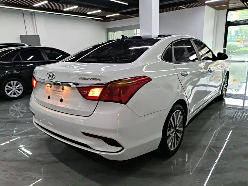 Mistra 1.8 L Auto Intelligent GLS CN-V