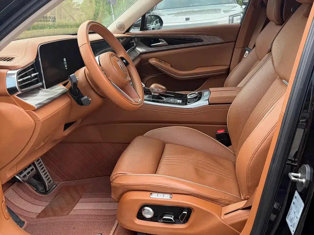 Hongqi H9 2.0 T Connected Flagship Enjoyment