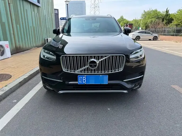 Volvo XC90 沃尔沃XC90 2015款 T6 智尊版 5座