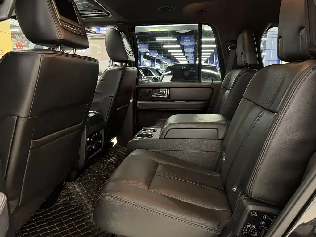 Navigator 3.5 T AWD