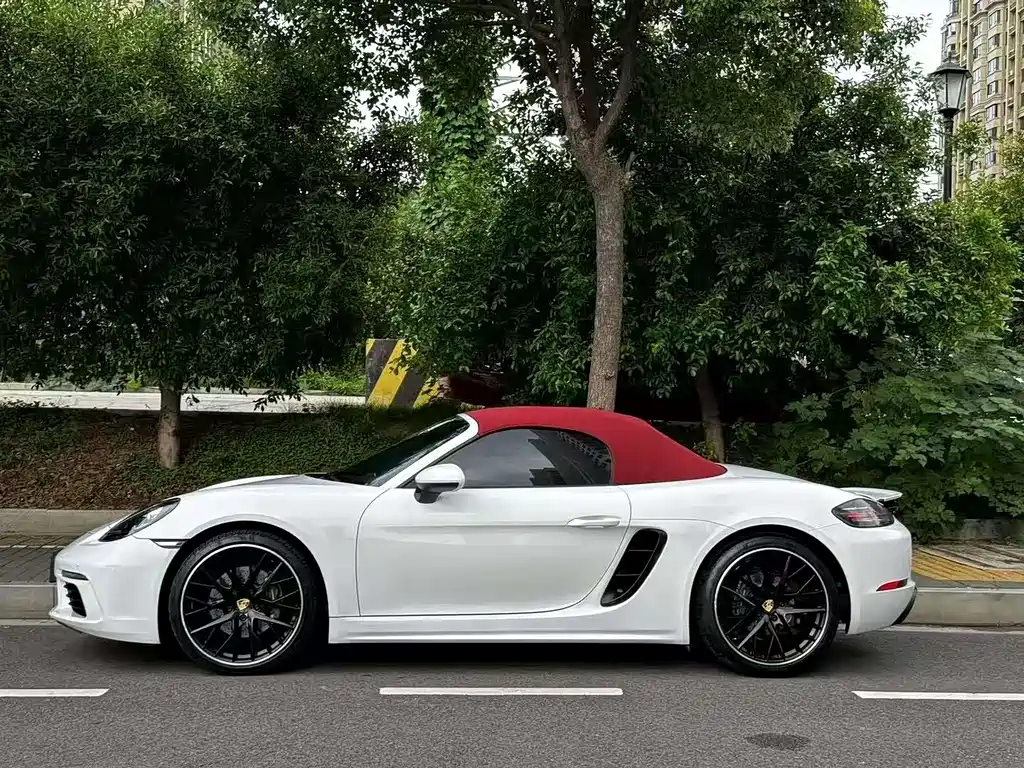Porsche 718 Boxster 2.0 T
