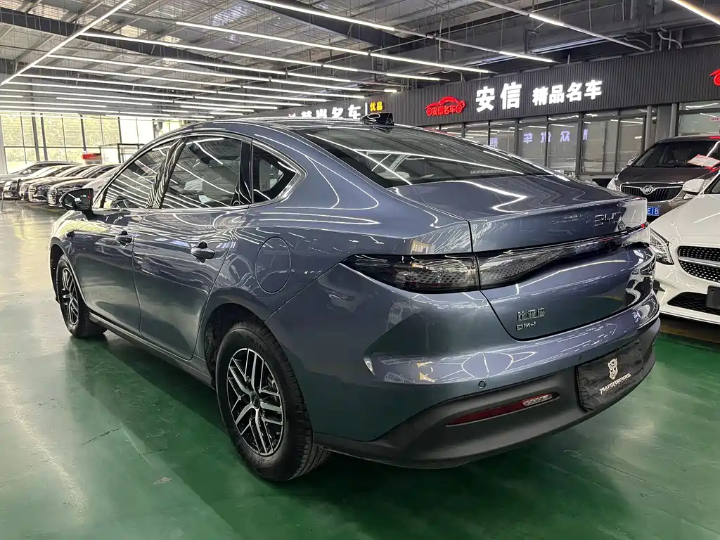 Seal 05 DM-i DM-i Smart Drive 120 KM Flagship