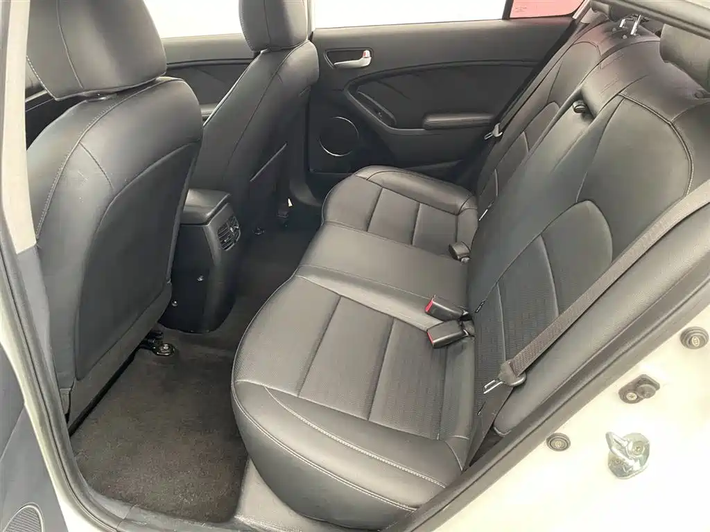Kia K3 1.6 L Auto 15 Anniversary Special Edition GLS