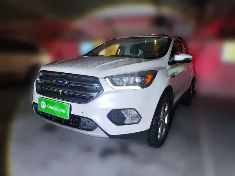 Ford Kuga EcoBoost 180 2 WD Fine Wing