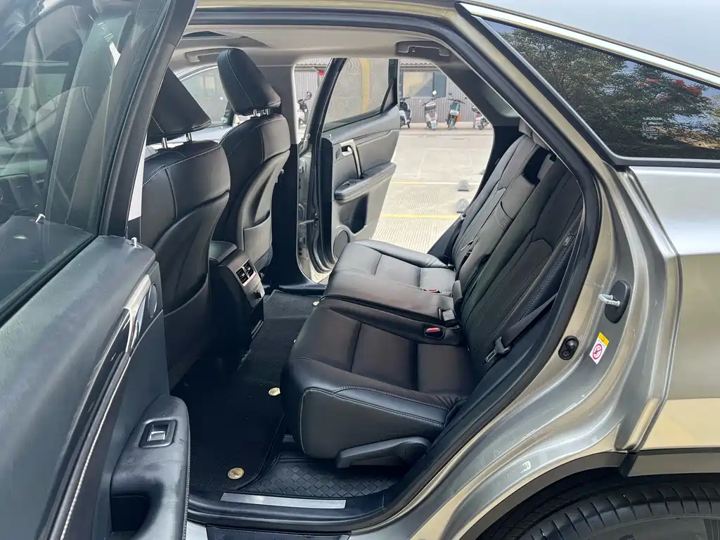 Lexus RX 300 2 WD Elite CN-V