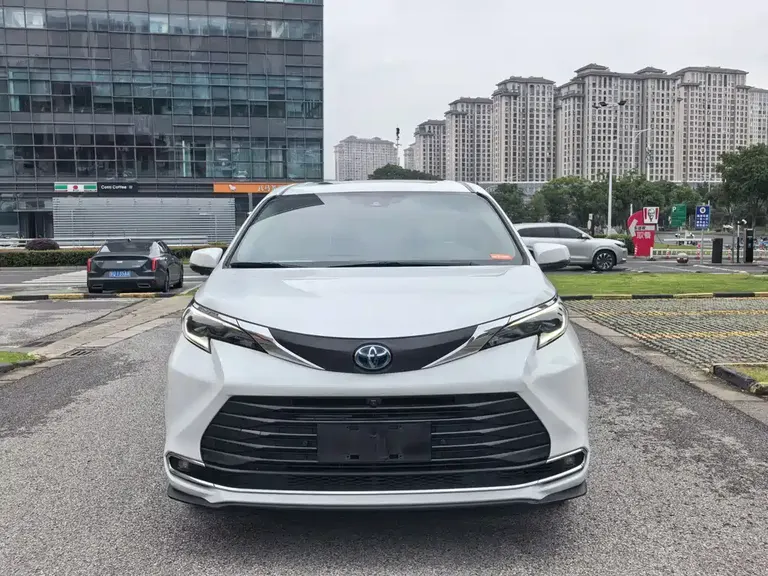 Toyota Sienna 2.5 L Hybrid Comfort