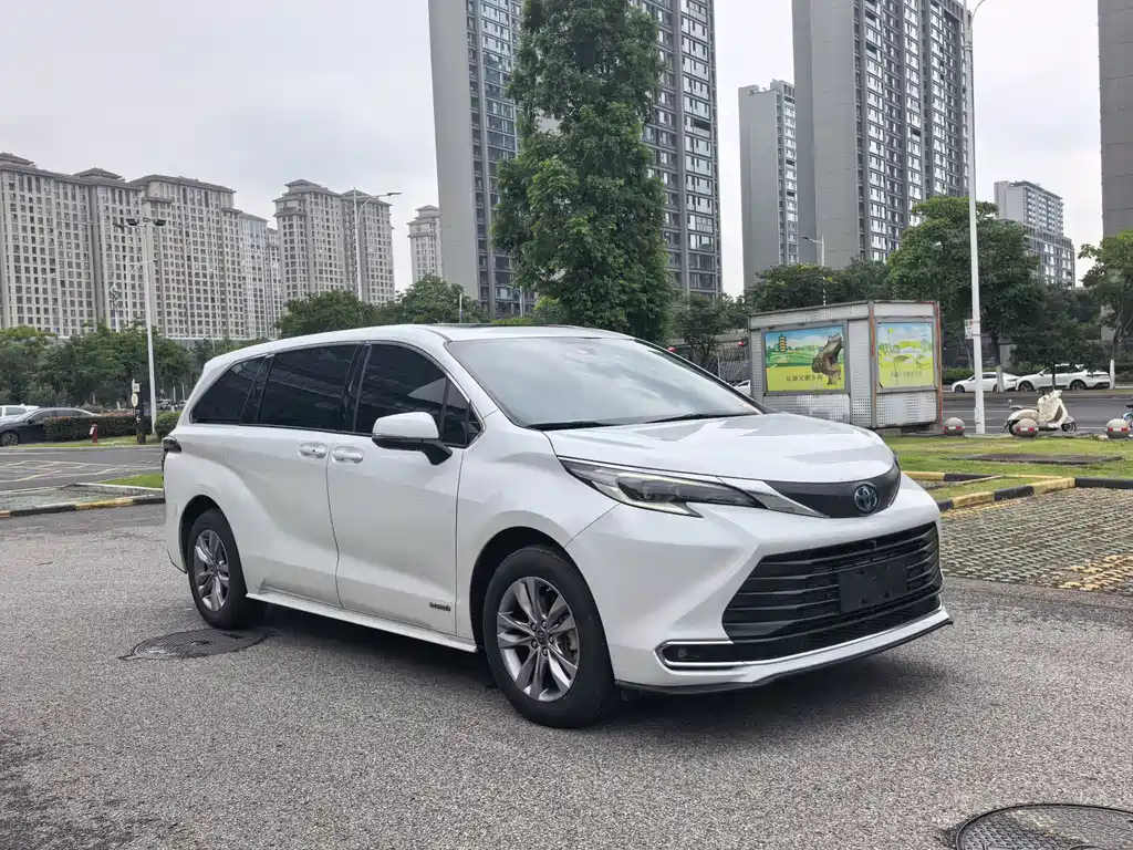 Sienna 2.5 L Hybrid Comfort