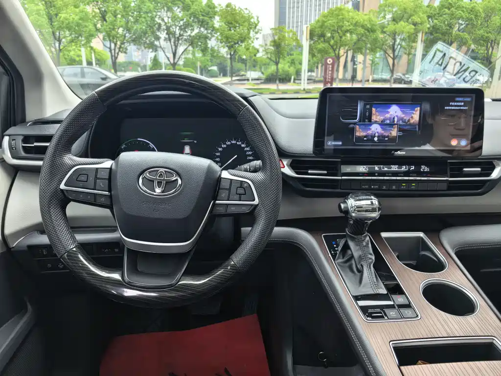 Sienna 2.5 L Hybrid Comfort