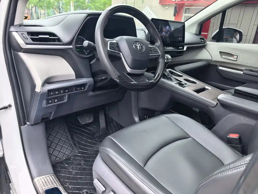 Sienna 2.5 L Hybrid Comfort