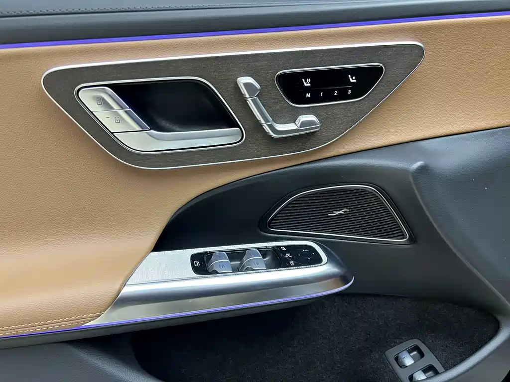 Mercedes-Benz E-Class NEV E 350 e L PHEV Sedan