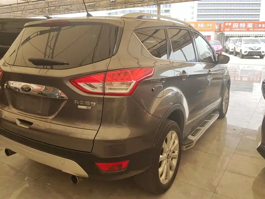 Kuga 2.0 L GTDi 4 WD Elite