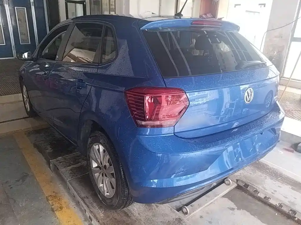 Polo Plus 1.5 L Auto Colorful Tech