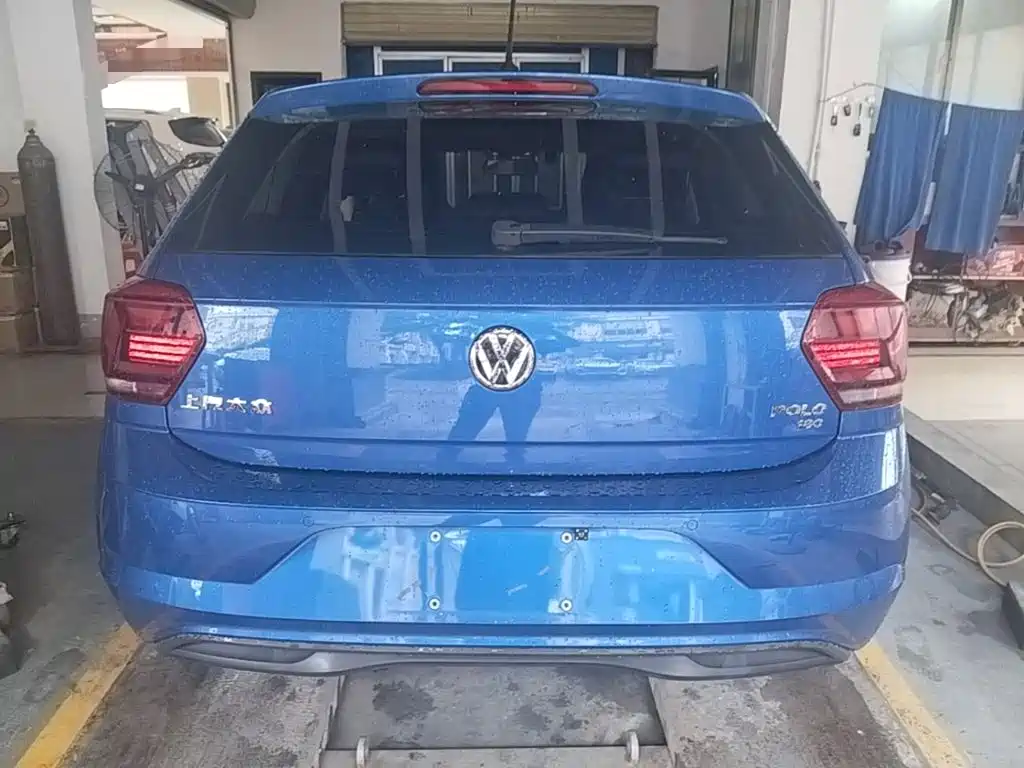Polo Plus 1.5 L Auto Colorful Tech