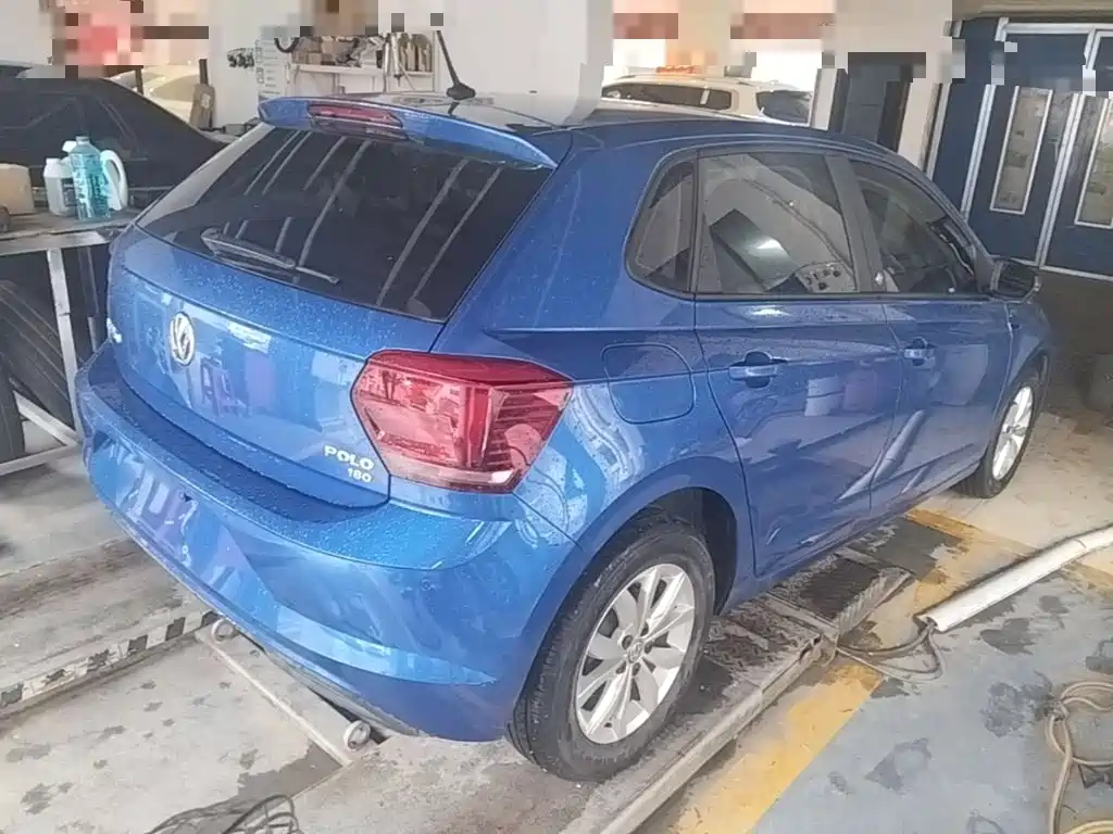 Polo Plus 1.5 L Auto Colorful Tech