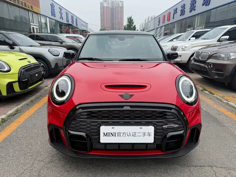 MINI 2.0 T COOPER S Racer
