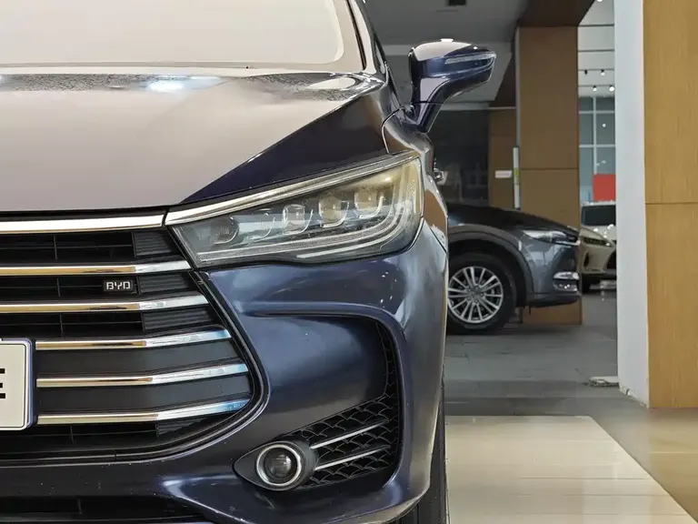 BYD Song MAX 1.5 T Auto Connected Elite 7-seat
