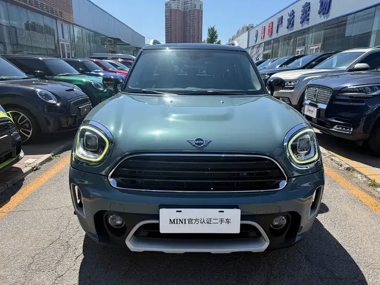 MINI COUNTRYMAN 1.5 T COOPER ALL4 Connoisseur